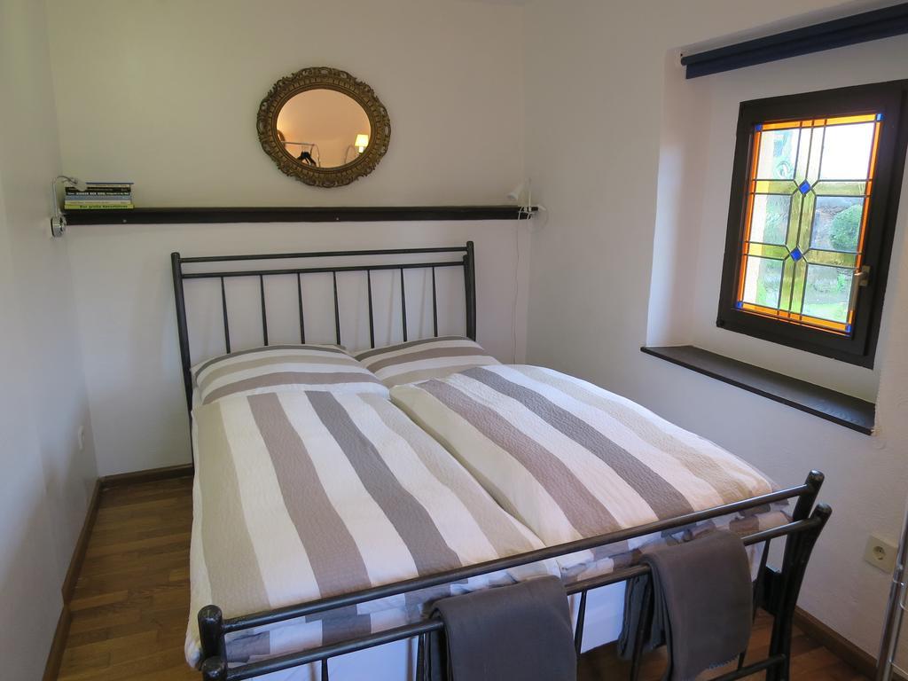 Haus Hinneres Apartment Schalkenmehren