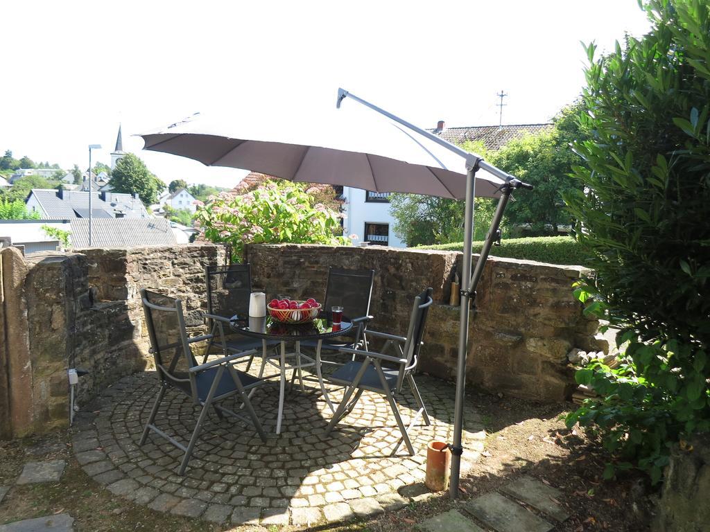 Haus Hinneres * Schalkenmehren